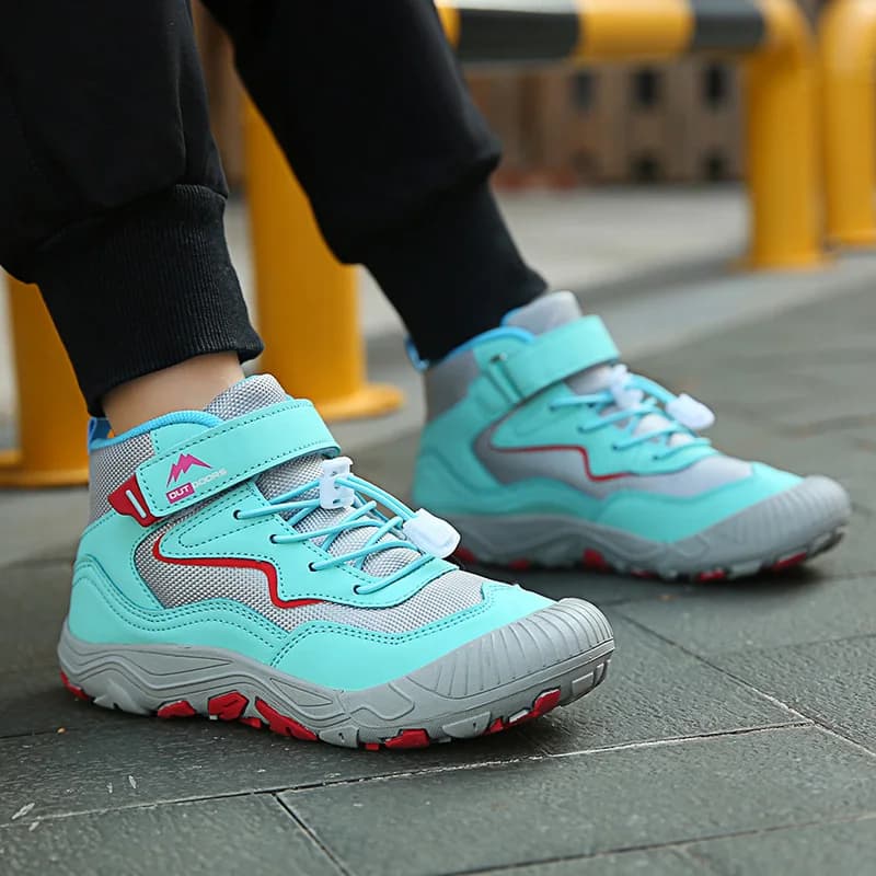 Scarpe da trekking per bambini antiscivolo alla moda Scarpe da corsa Scarpe sportive da alpinismo per bambini