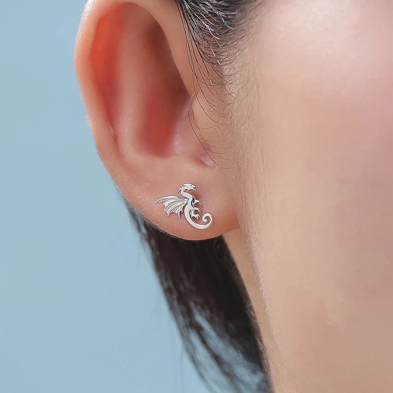 Niche Design Silver Lovely Mini Dragon Stud Earrings For Women Animal Screw Back Earrings Party Accessories Idea Funny Gifts