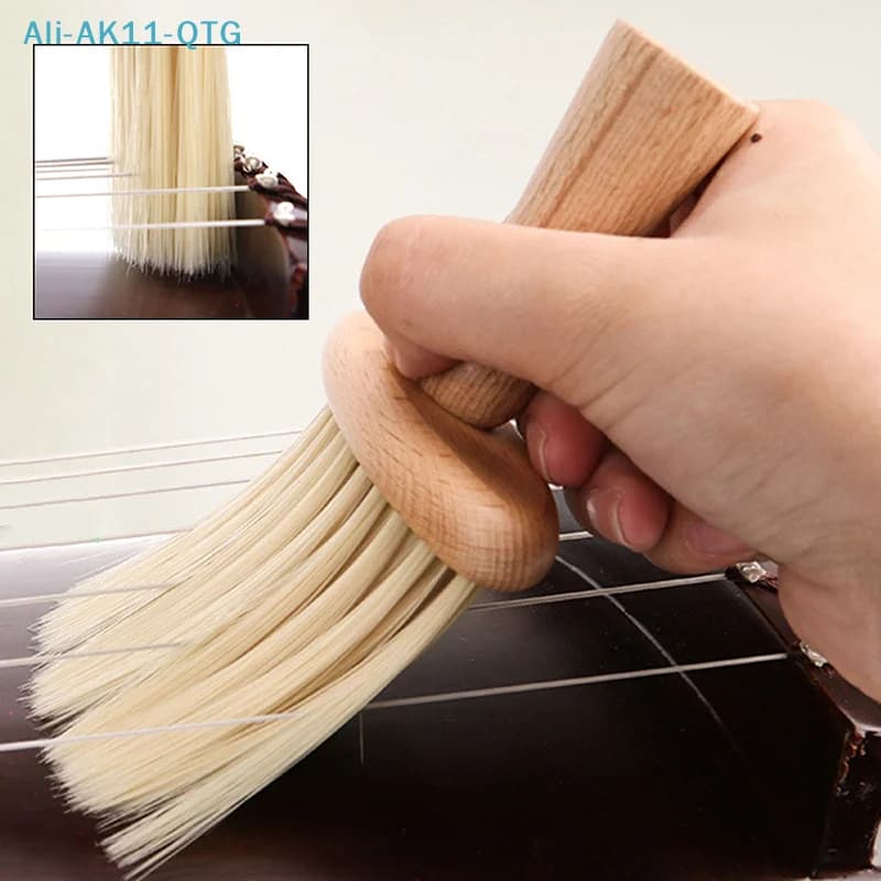 Spazzola per la pulizia del guzheng con setole morbide, spazzola per ukulele e violino, piccola spazzola per la pulizia della chitarra, strumento per la pulizia di strumenti musicali.