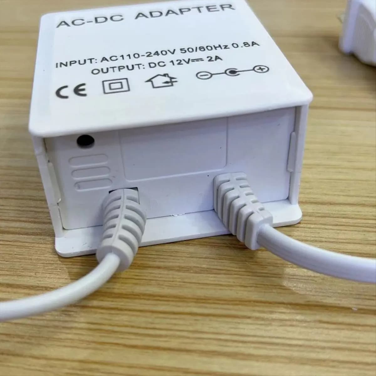Persevering- Ingresso CA 110-240 V Alimentazione uscita CC 12 V Spina UE Caricatore impermeabile per telecamera IP analogica AHD di sicurezza CCTV Spina UE