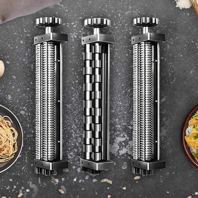 Macchina per noodle Rullo per pasta elettrico da banco commerciale Completamente automatico compatto per gnocchi in acciaio inossidabile con taglio a coltello