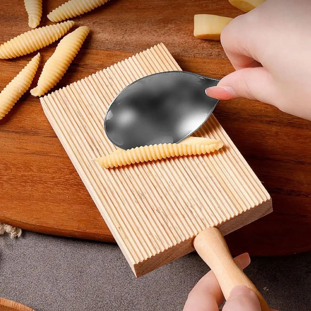 DIY Kitchen Spaghetti Garganelli Dough Butter Paddle Maker Tool Gnocchi Board Pasta Server
