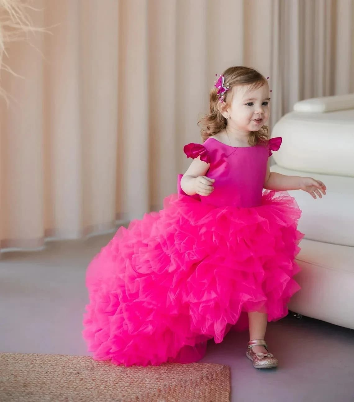 Abito da ragazza di fiore gonfio a strati elegante per abiti da prima comunione da principessa senza maniche in tulle da sposa GOWNS per feste di compleanno per bambini