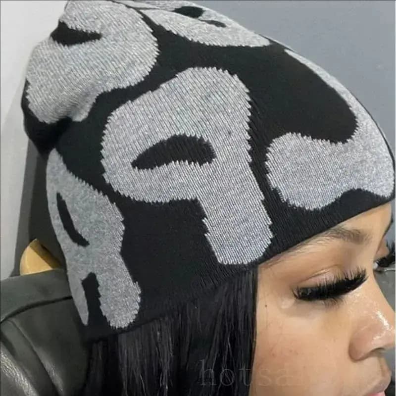 2026 Hip-Hop Knitted Hat Kpop Beanies Street Pullover Hat Men Women Winter Outdoor Riding Sports Caps Elastic Skullies Hat Gifts