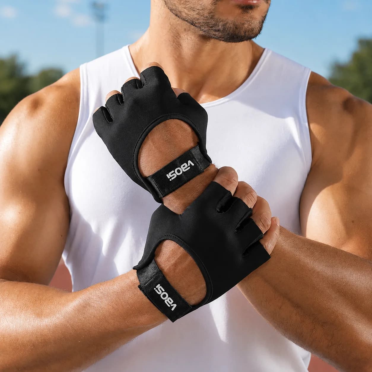 1 Pair Gloves, Men and Women Half Finger Gym Gloves, Triangle Silicone Grip, Breathable Adjustable for Cycling Weightlifting