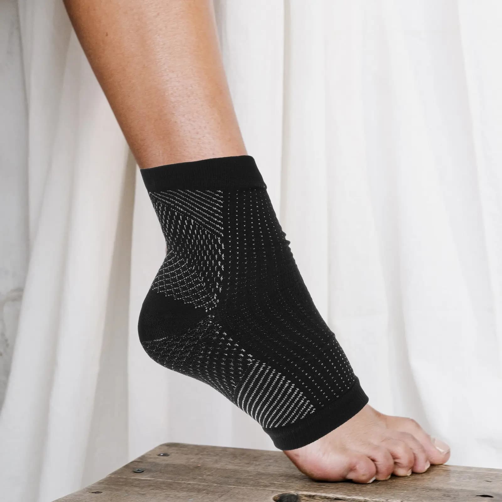 3 paia di calzini a compressione per fascite plantare, traspiranti, unisex, per alleviare il dolore ai piedi, calzini sportivi per supporto alla caviglia, calzini per la cura dei piedi