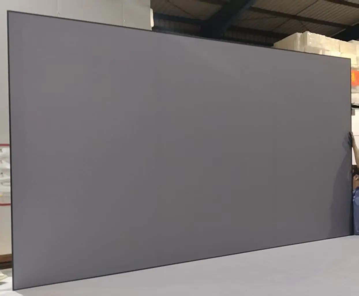 NUOVO Schermo di Proiezione ALR Grigio Cristallo da 150 Pollici con Cornice Fissa 16:9 4K per Home Theater e Proiettori UST e a Lunga Gittata