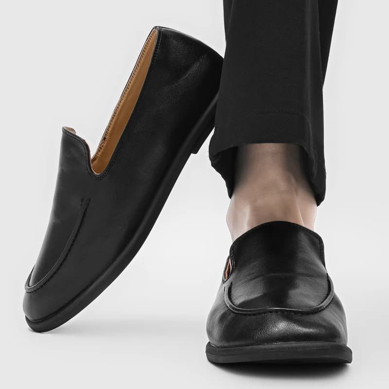 Summer New Men Loafers Flat Bottomed Anti Slip Shallow Mouth Casual Driving Walking Commuting Single Shoes