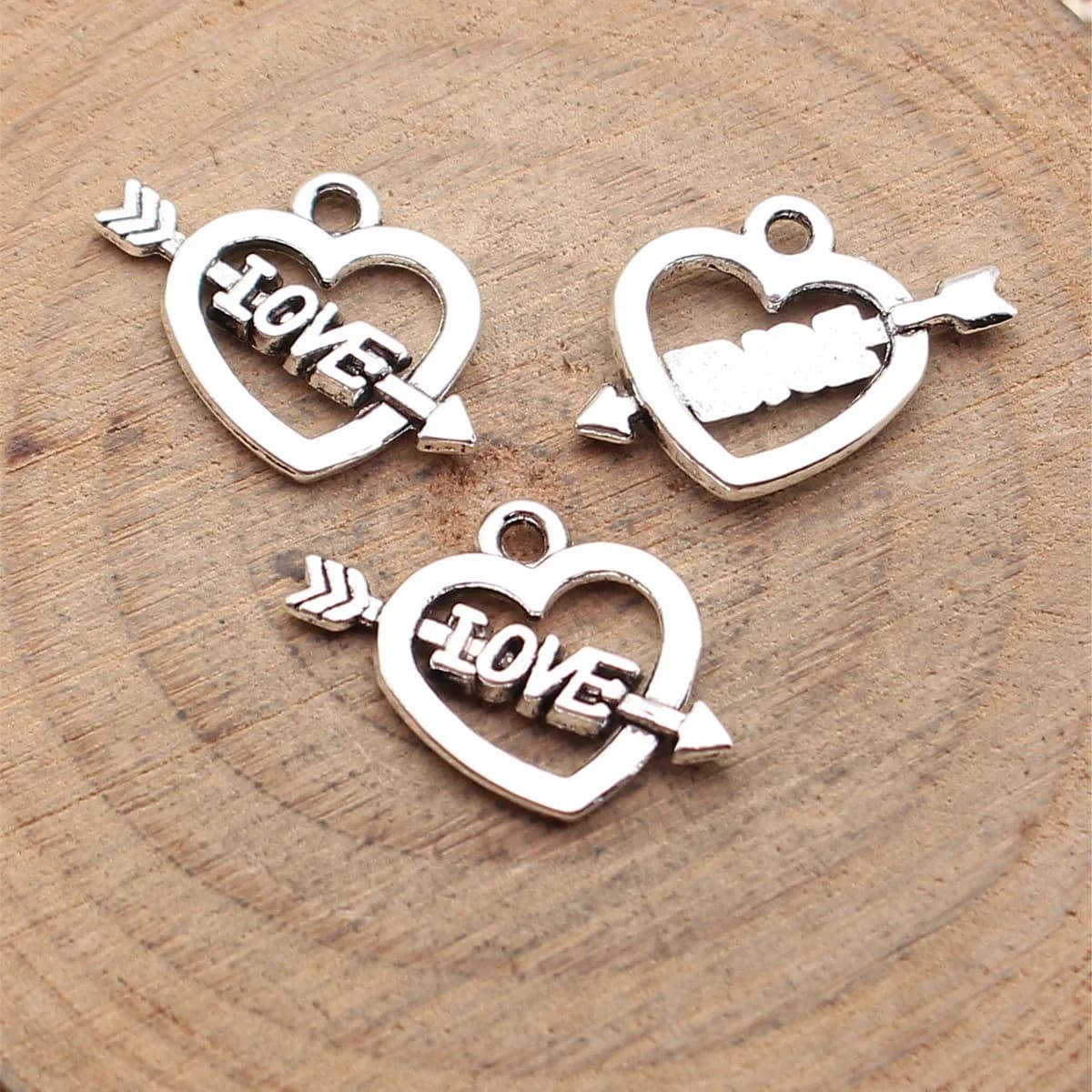 40 Pezzi Ciondoli a Forma di Cuore con Freccia d'Amore 17x14mm (0,67x0,55 pollici) in Argento Anticato, Accessori per Creazione di Gioielli Fai-da-Te