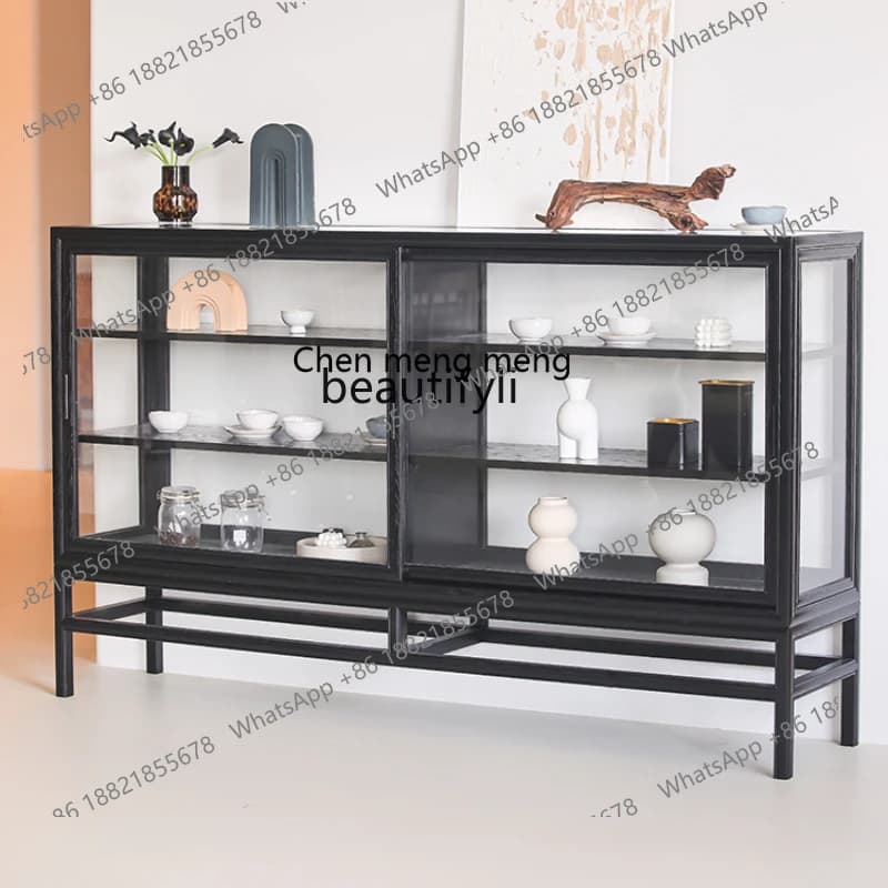 Credenza moderna nordica italiana minimalista, vetrina portaoggetti in legno massello, vetro nero, vino contro il muro