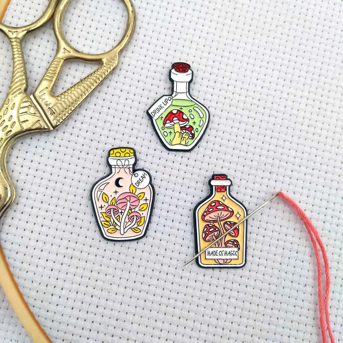 Porta Aghi Magnetico per Ricamo a Punto Croce, Magnete a Forma di Fungo per Conservare e Trovare Aghi, Accessori per Ricamo, Regalo per Ricamatisti
