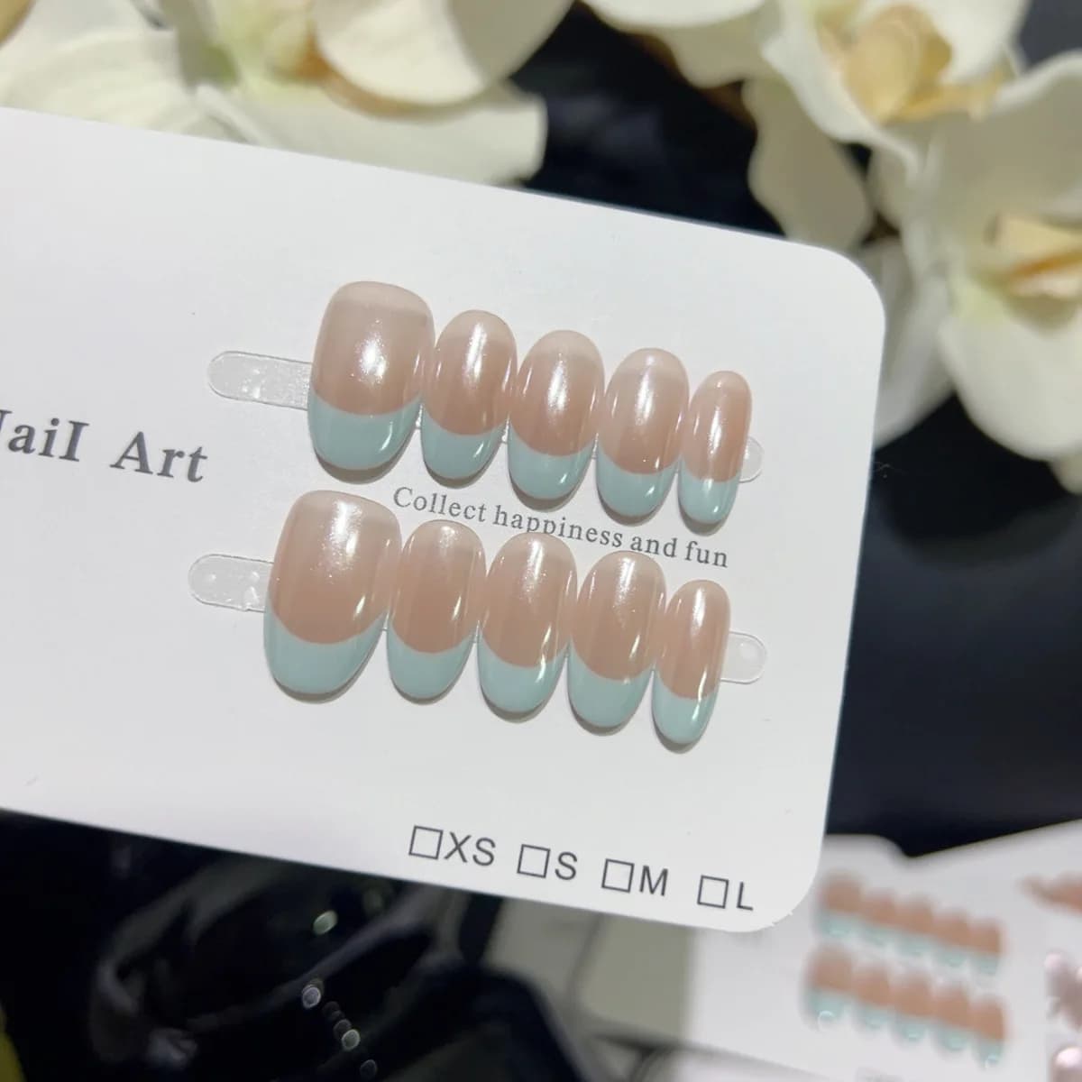 10Pcs French Almond Oval Short Finished Nail Set Simple Shiny Cat Eye Pink White False Nails Art Rhinestone Stick on Nails Tools