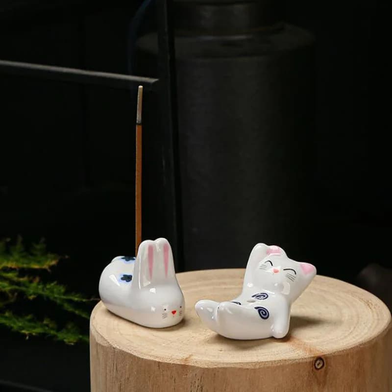 2 Pz/set Stile Giapponese In Ceramica Simpatico Gatto Coniglio Bastone Base di Incenso Titolare Bruciatore di Aroma Titolare di Incenso per la Soggiorno Romm Complementi Arredo Casa