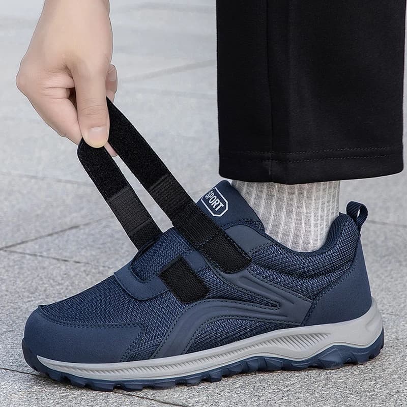 Scarpe da Uomo 2026 Nuove Sneakers Casual Traspiranti in Mesh Leggere Comode Scarpe Sportive da Corsa Mocassini da Uomo