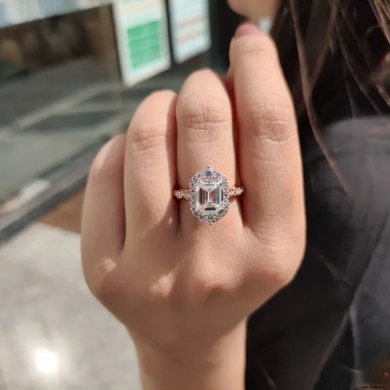 Anello di diamanti di fascia alta di lusso leggero europeo e americano con apertura regolabile per fidanzamento femminile e fedi nuziali