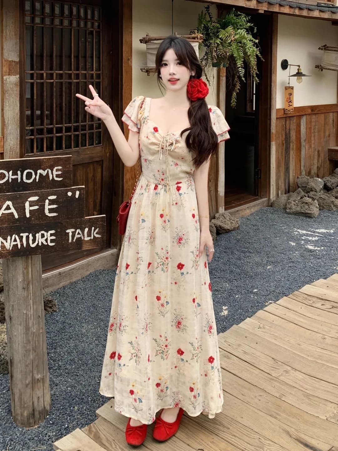 Abito lungo floreale romantico con stampa floreale, design snellente in vita, nuovo stile estivo da donna, per vacanze, traspirante, a maniche corte