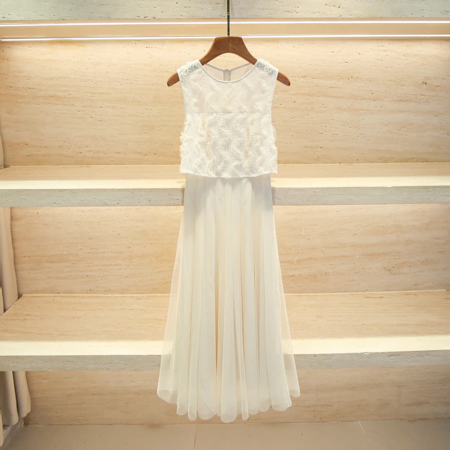 Luxury Women's Summer Sleeveless Vest Dress Long Skirt Netting Fake Two-Piece Style Small Fragrance Trend Loose Waist Design