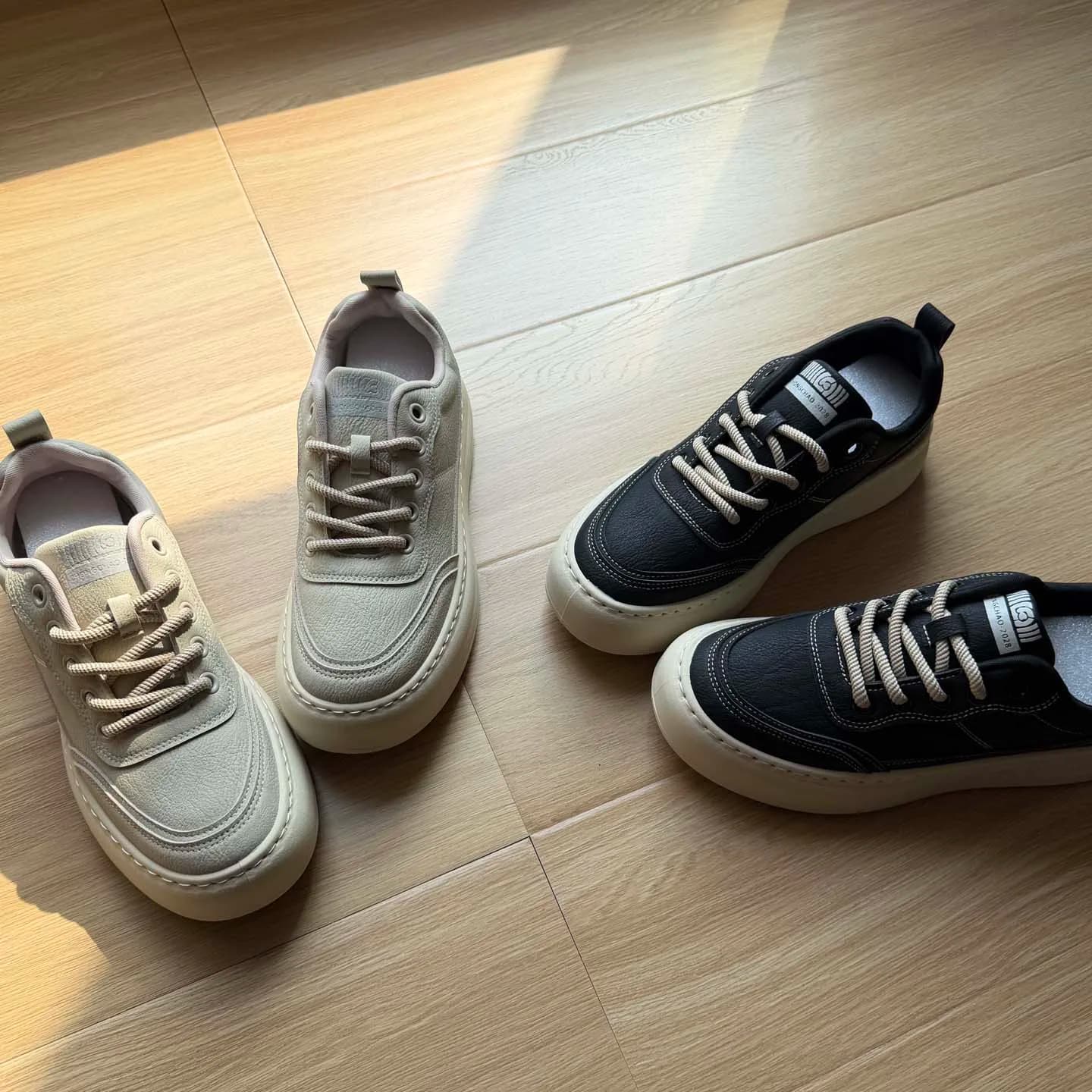 Scarpe Casual da Uomo Monocolore con Lacci, Versatili Slip-On, Traspiranti e Comode per Primavera e Autunno