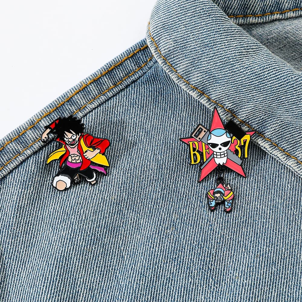 2 Pcs Exquisite Anime ONE PIECE Brooch Handsome Luffy Creative Enamel Pin Metal Badge Jewelry Clothing Backpack Accessories Gift