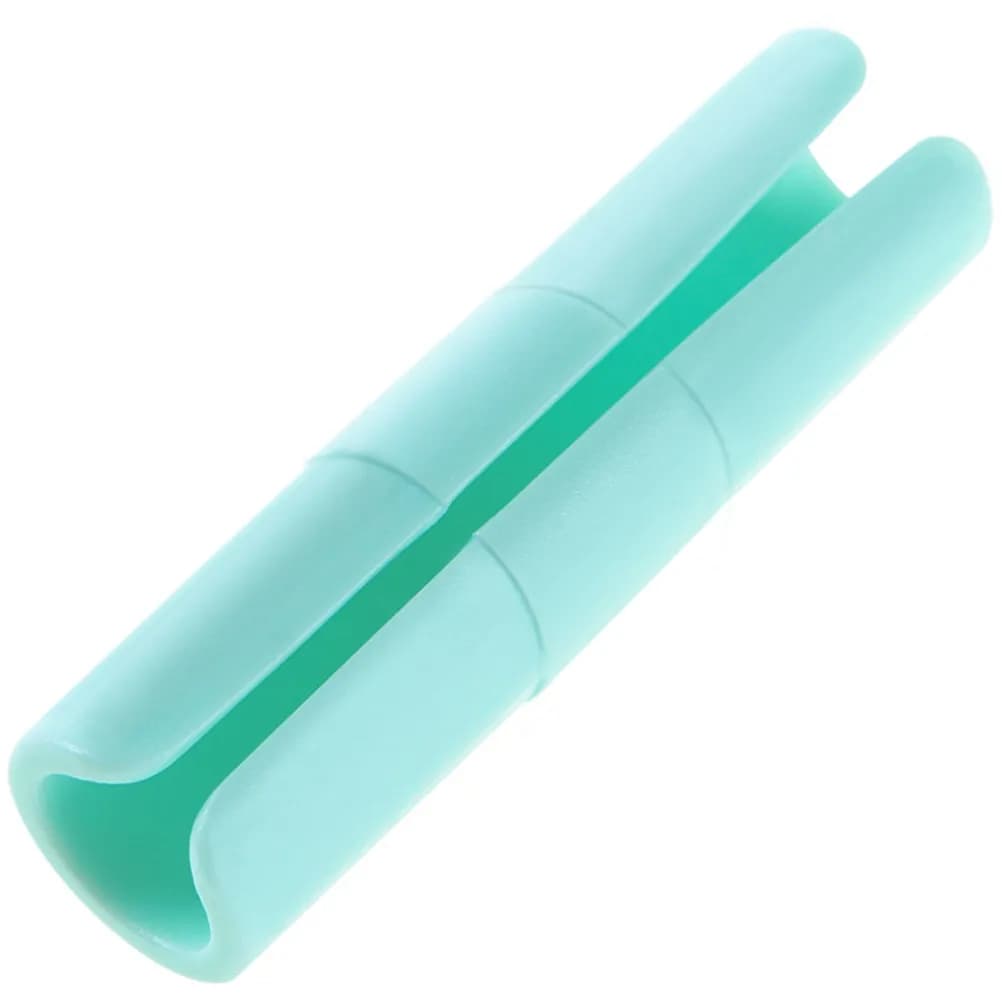 8Pcs Anti-Slip Bed Sheet Clips Heavy Duty Sheet Fasteners for Mattress Pads Tablecloths Slipcovers Green