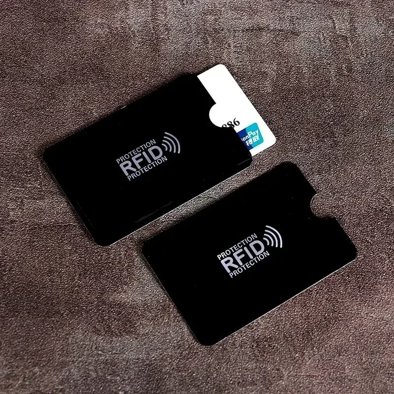 Custodia protettiva per carte di credito con blocco RFID a colori Custodia protettiva per carte di controllo accessi con porta carte anti-scansione in foglio di alluminio