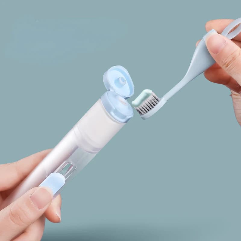 1PC spazzolino da denti pieghevole portatile Set di spazzolini da viaggio strumenti creativi per la pulizia dei denti possono contenere dentifricio