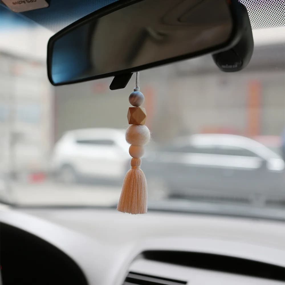 Diffusore di profumo Ciondolo per auto Perline in silicone Perline di legno Palla di feltro Filo di cotone Nappa Decorazione creativa per ciondolo per auto intrecciata a mano
