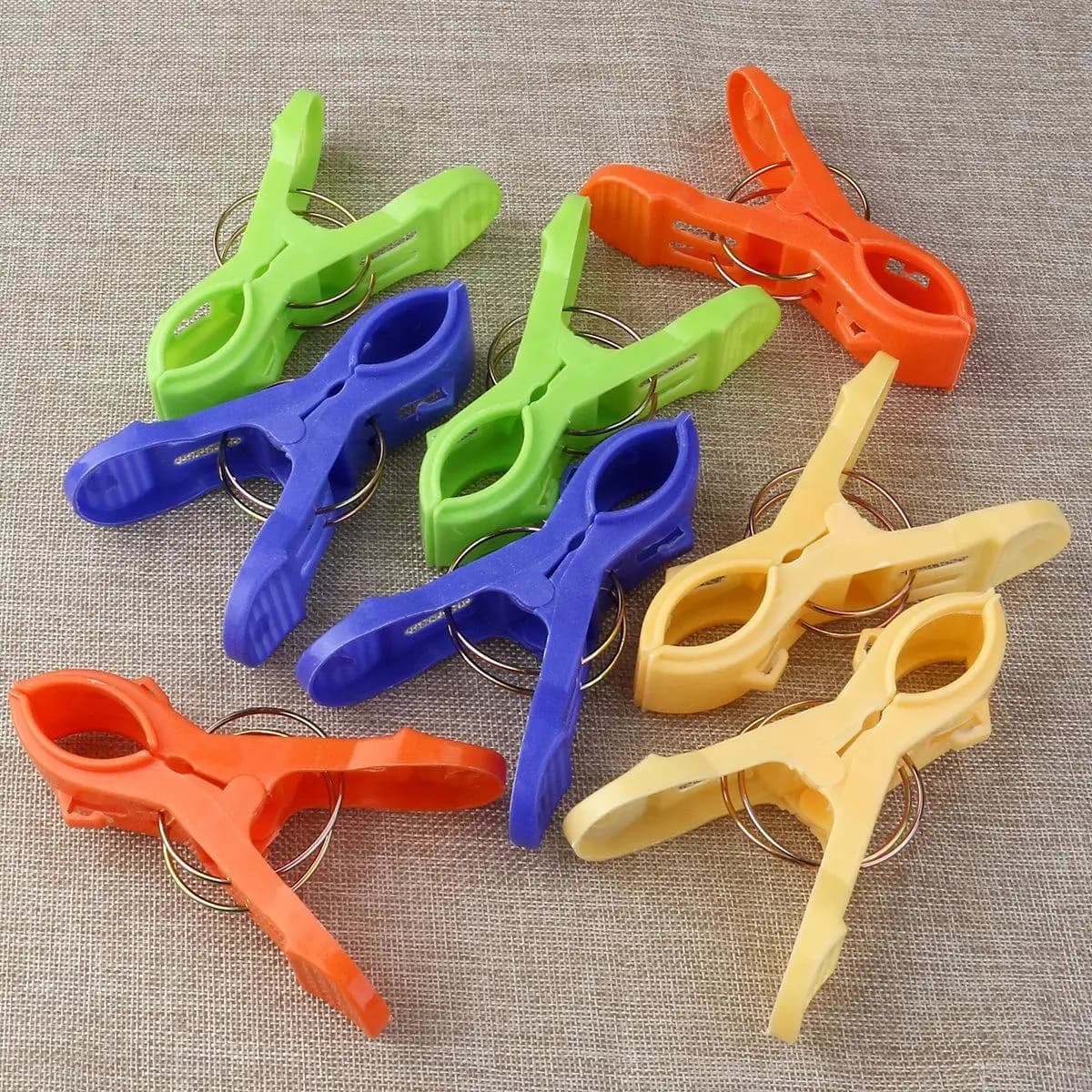 12 Pezzi Clip Antivento Robuste in Plastica, Fermi per Asciugamani, per Sedia da Spiaggia, Trapunta, Piumino, Appendiabiti, Anti-Soffio