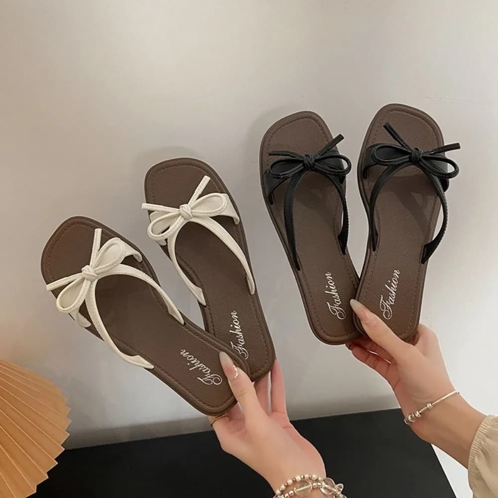 1 Pair Soft Sole Flat Sandals Anti Slip Open Toe Women Bow Decor Flat Lightweight Wear Resistant Slip on Sandals Daily Walks