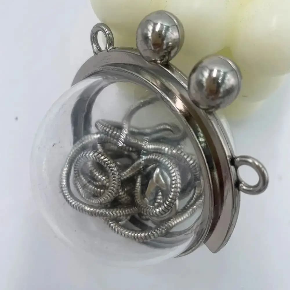 Espositore per gioielli Borsa con sfera di cristallo trasparente Mini portagioie semicircolare Portachiavi Custodia minimalista Borsa da viaggio Ciondolo