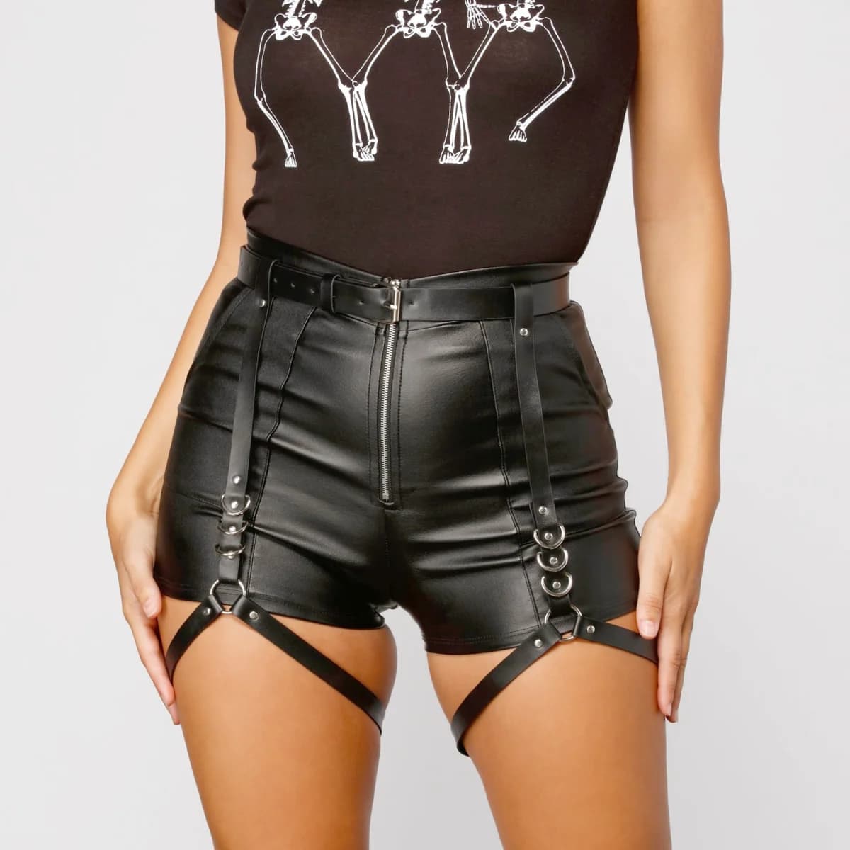 Cintura moda donna Street Style per donna Cintura in pelle PU punk rock cool con jeans per gambe Cintura decorativa Accessorio per abbigliamento gotico