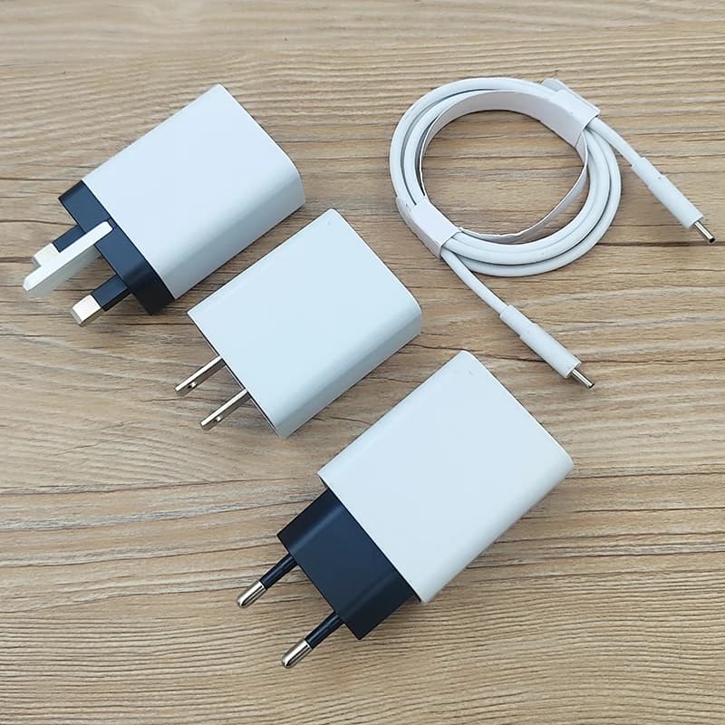 Caricatore USB-C UE/USA/Regno Unito 30W per Google Pixel 9 Pro XL 8 7 6 4 Pro 8A 7A 6A 5A PD Adattatore di ricarica rapida da parete per iPhone 15 16 Pro