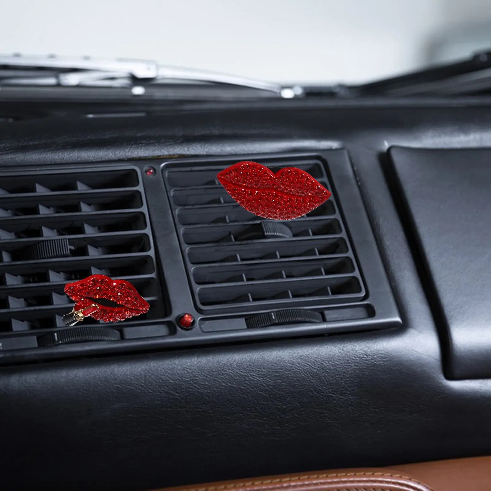 2 Deodorant Hair Clip Cars for Air Pumps, Lip Shape Diffusers for Women, Elegant Bling Accessories for Interior Cars