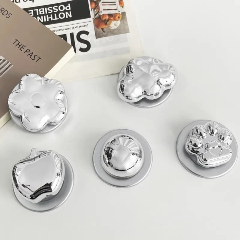 Silver-Plated 3D For Magnetic Phone Grip Stand for MagSafe Compatible Portable & Foldable Holder for iPhone Samsung Lazy Stand