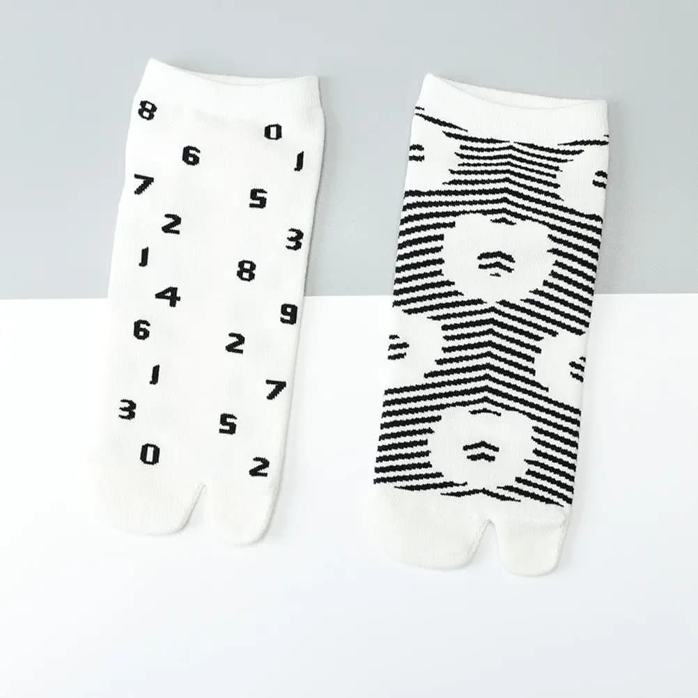 4Pairs Striped Digit Two-Toed Socks Japanese Style Comfortable Cotton Breathable Unisex Adult Split-Toe Socks for Daily Wear