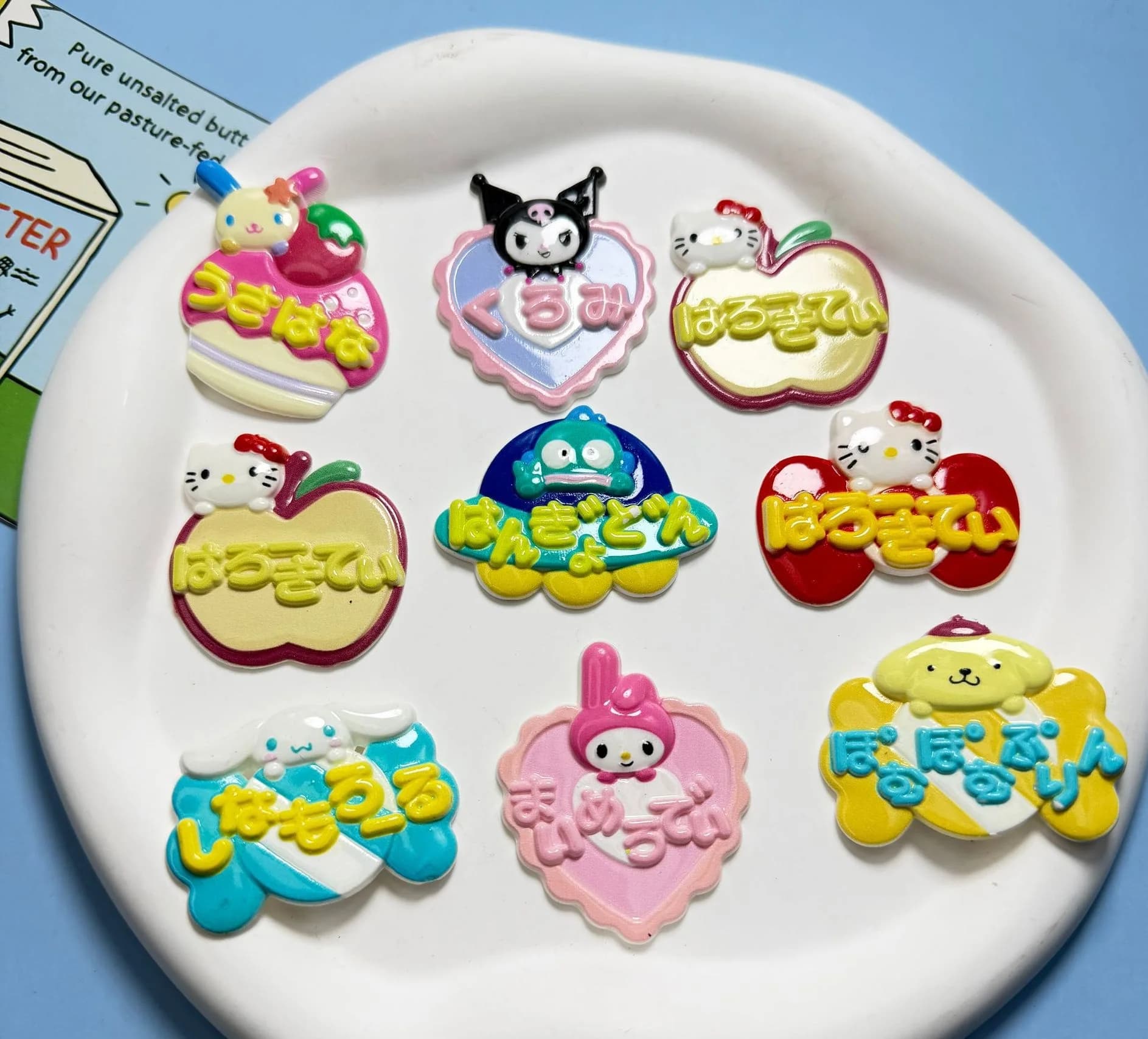 10 Pezzi di Cabochon in Resina con Personaggi Carini per Creazioni Fai-da-Te, Decorazioni per Cover Telefoni, Charm per Scarpe, Spille e Accessori per Capelli