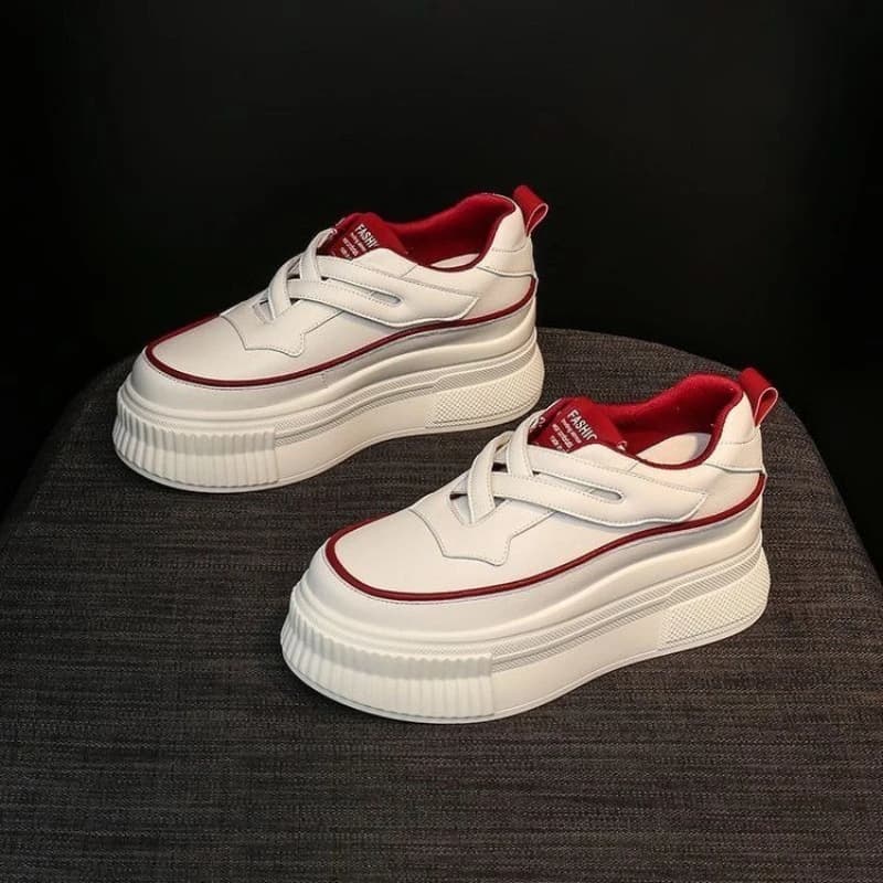 Scarpe da ginnastica bianche da donna con altezza nascosta, antiscivolo, resistenti all'usura, con suola in stile coreano, scarpe da tavolo casual, cinturino in velcro