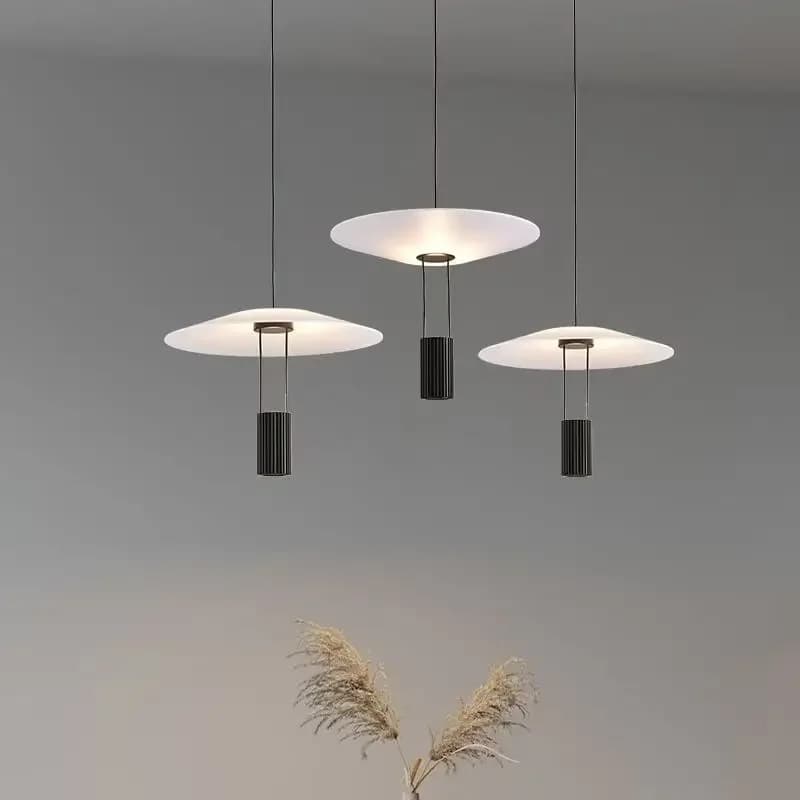 Lampada a sospensione moderna e minimalista in acrilico con disco, ristorante creativo nordico, camera da letto, comodino, decorazione commerciale, lampada di lusso
