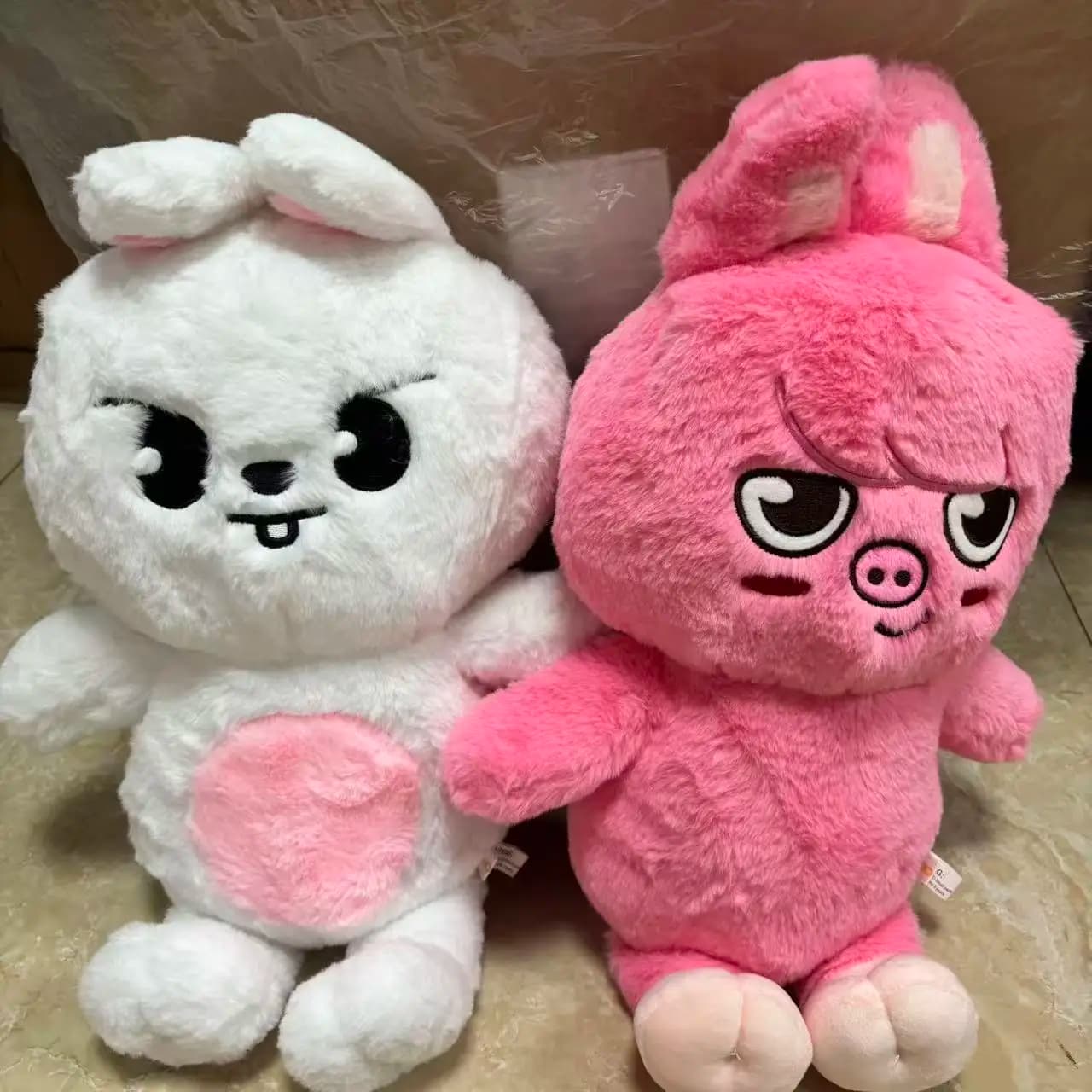 Peluche Stray Kids Skzoo, Giocattolo di Peluche Wolfchan Kawaii, Bambola di Peluche Cartone Animato, Grande Dimensione, Cuscino per Dormire per Bambini e Neonati, Regalo