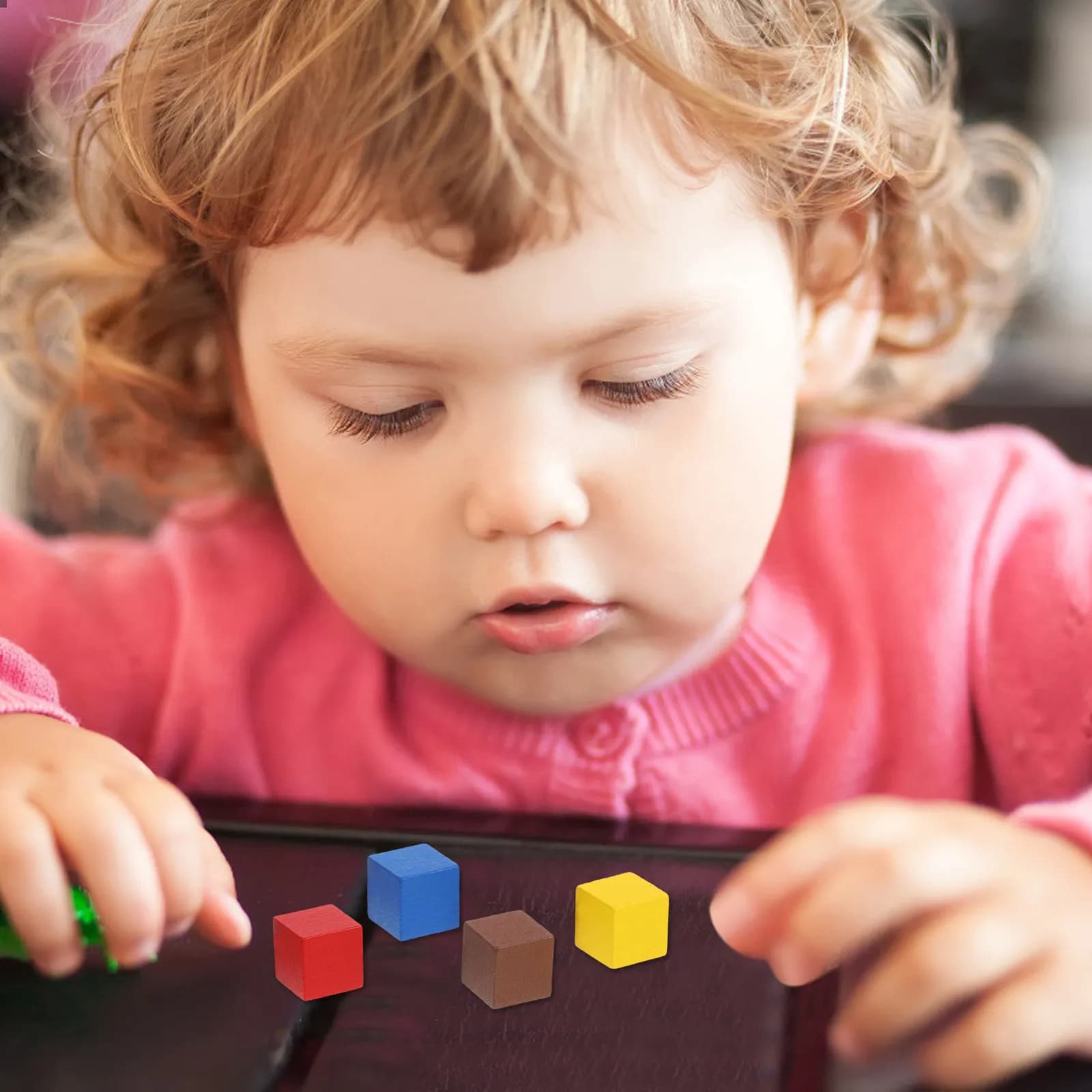 Set di 100 Pezzi degli Scacchi in Legno, Cubi Compatti Moderni e Minimalisti in Legno Massello per Sostituzione Pezzi di Gioco da Tavolo, Set Completo