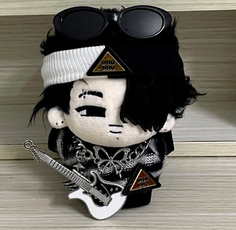Farcito da 10 cm bel ragazzo Nishimura Riki bambola di cotone vestire peluche per zaino ornamento portachiavi o regalo per riunioni