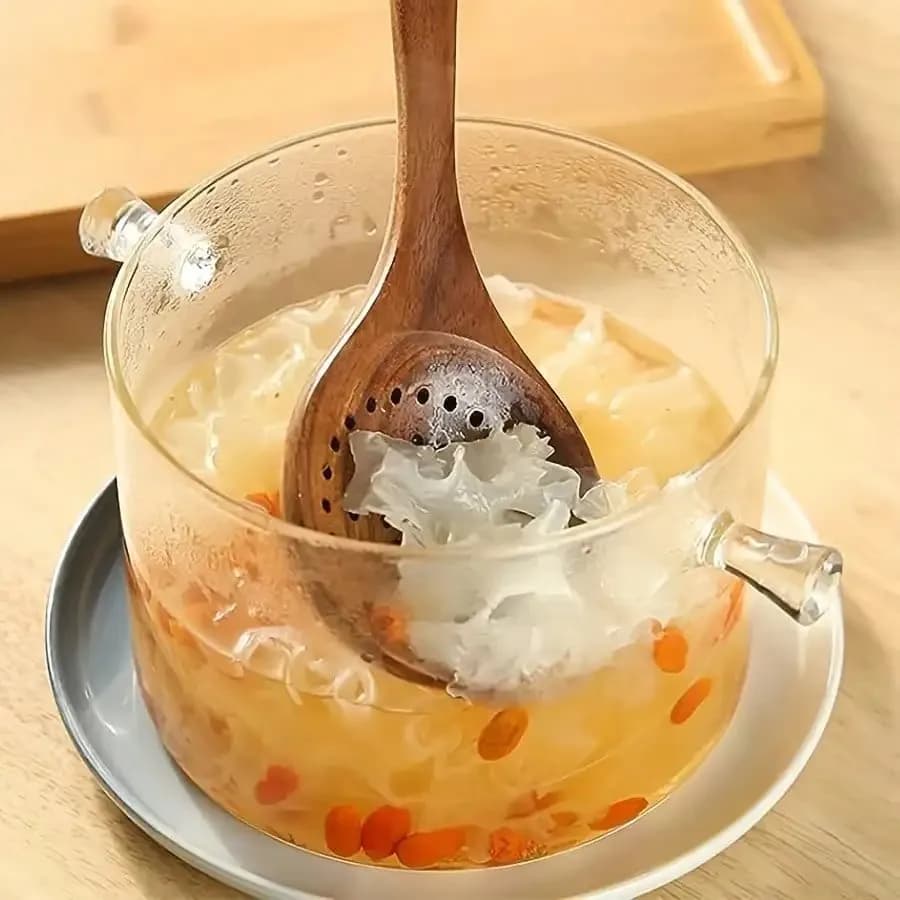 Set di 5 utensili da cucina in legno di acacia naturale, finitura liscia antigraffio per pentole antiaderenti, include spatola, mestolo, cucchiaio forato, design con manico lungo resistente al calore, ideale per soffriggere, servire zuppe e cucinare in casa ogni giorno.