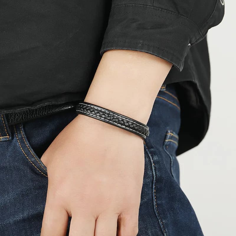 Braccialetti classici in vera pelle intrecciata con fili, gioielli da uomo, design con ciondoli, bracciali in acciaio inossidabile per le donne, amico, regalo