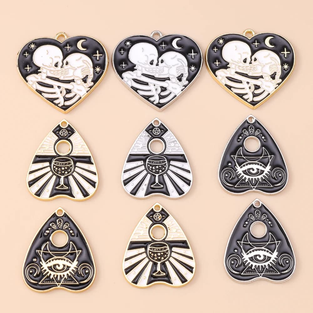 Leslie 10 pz Nero Tarocchi Cuore Pendenti con Ciondoli per Braccialetti Collana FAI DA TE Santo Graal Eye Pendenti e Ciondoli Creazione di Gioielli Accessori