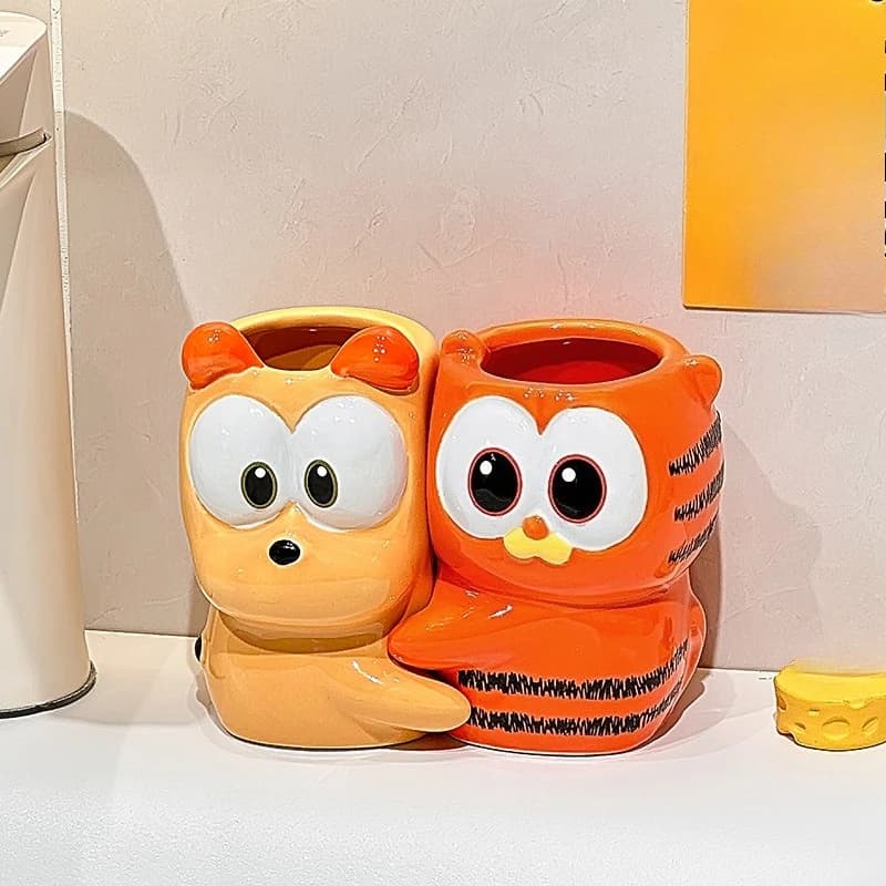 New Cute Cartoon Garfields Oudi Peripheral Oudi Toothbrush Holder Sticker Cup Makeup Brush Storage Can Ceramic Pen Holder