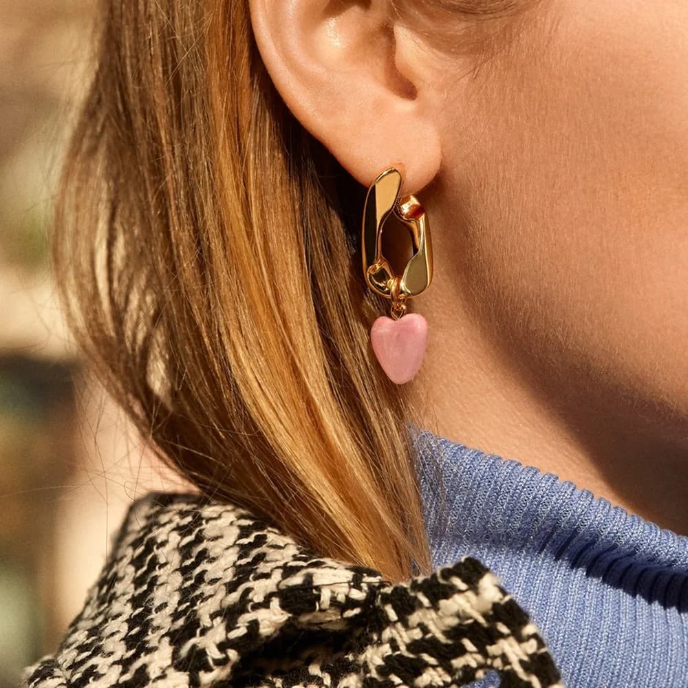 Orecchini pendenti a forma di cuore in acrilico rosa alla moda per le donne, design creativo, orecchini pendenti in metallo geometrico in oro 18 carati, regalo per ragazza