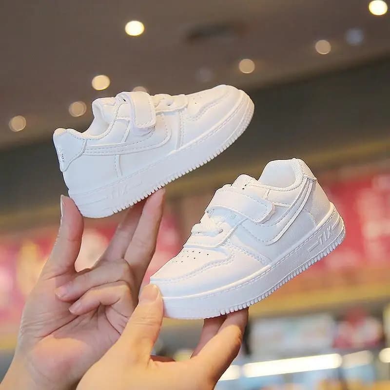 Scarpe Casual Kawaii Moda Scarpe per bambini Scarpe da ginnastica per bambini 2023 Primavera Autunno Scarpe Casual Suola morbida Scarpe per bambini Ragazzi Ragazze Bambino