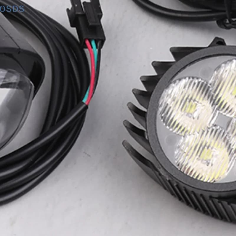 Luce anteriore a LED impermeabile da 12 W con clacson per bici elettriche 36-72 V Lega di alluminio Durevole che garantisce una guida sicura ​