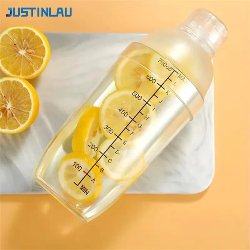 350/500/700/1000ml PC resina Cocktail Shaker Home Bar Utensile Martini Shaker a mano Tazza con bilance Latte Vino Bevanda Shaker Bar Strumento