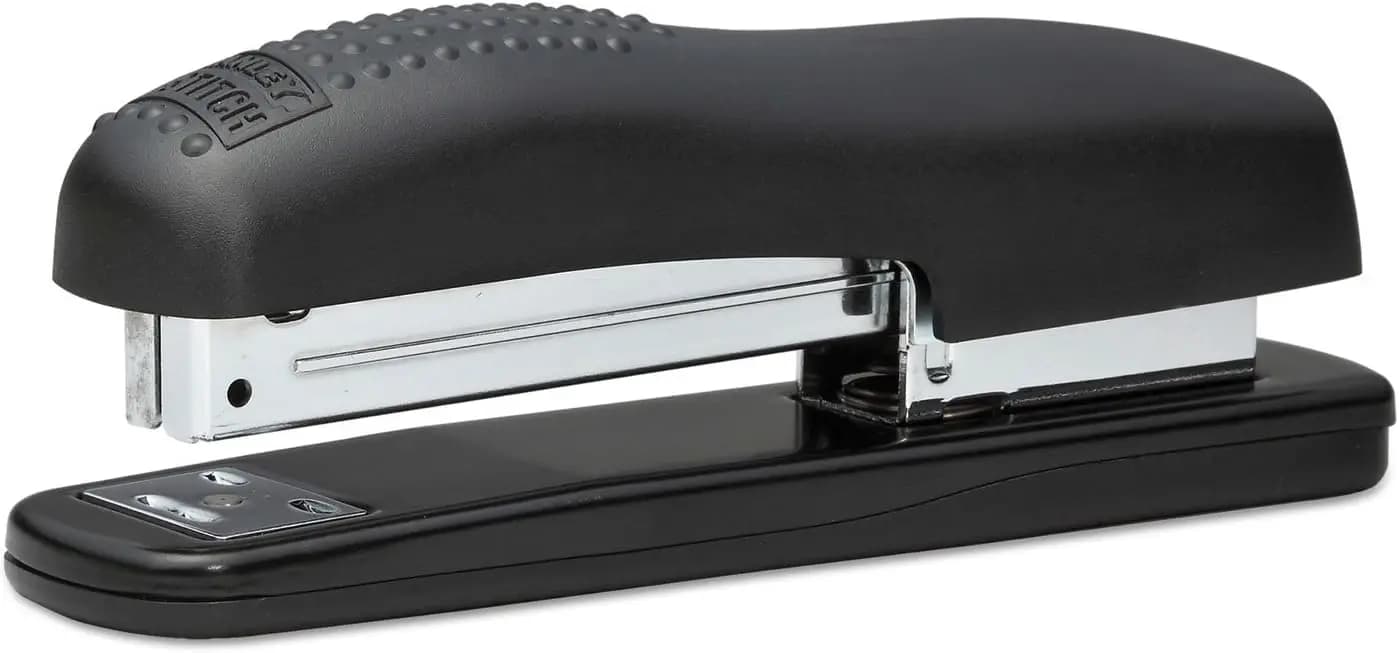 Cucitrice da scrivania ergonomica, struttura in metallo resistente, nera